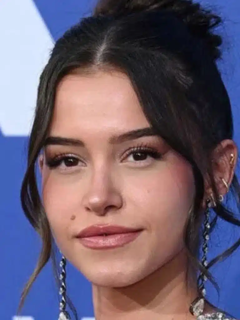 Lea Elui Biography: Wiki, Age, Career, Height, Weight, Boyfriend, Net Worth & More